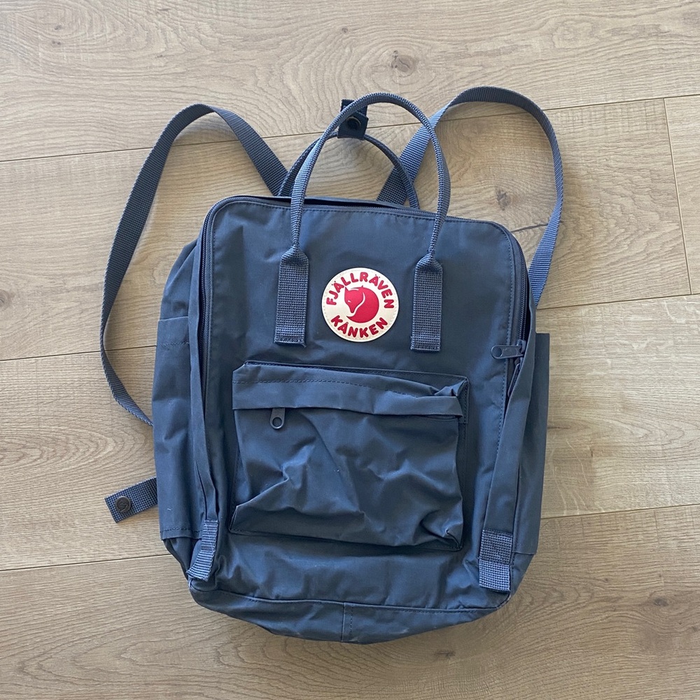 Fjällräven Kånken Gray Backpack